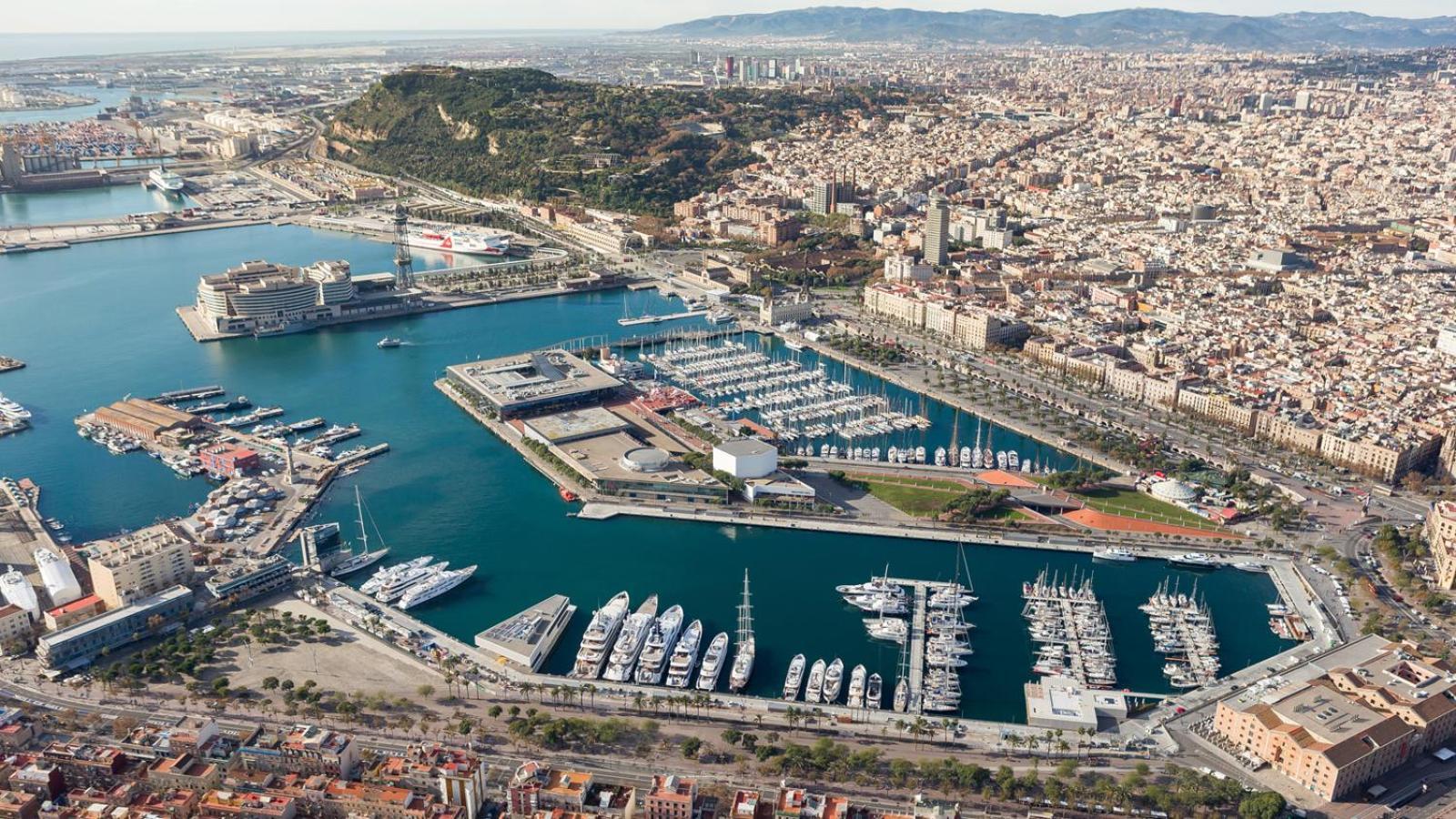 Spacious Yacht Hotel Barcelona City Center 5 Cabins Bagian luar foto